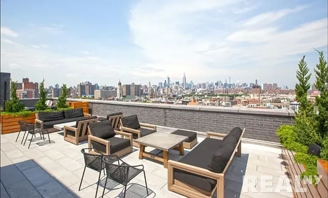 Rented by REAL New York | media 23