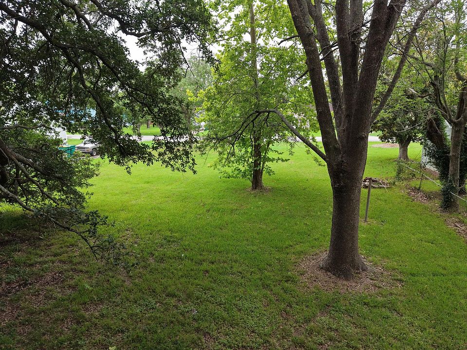 1st image of 2320 Meadow Ln