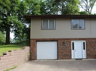 5218 Drummond Rd, Mound, MN 55364