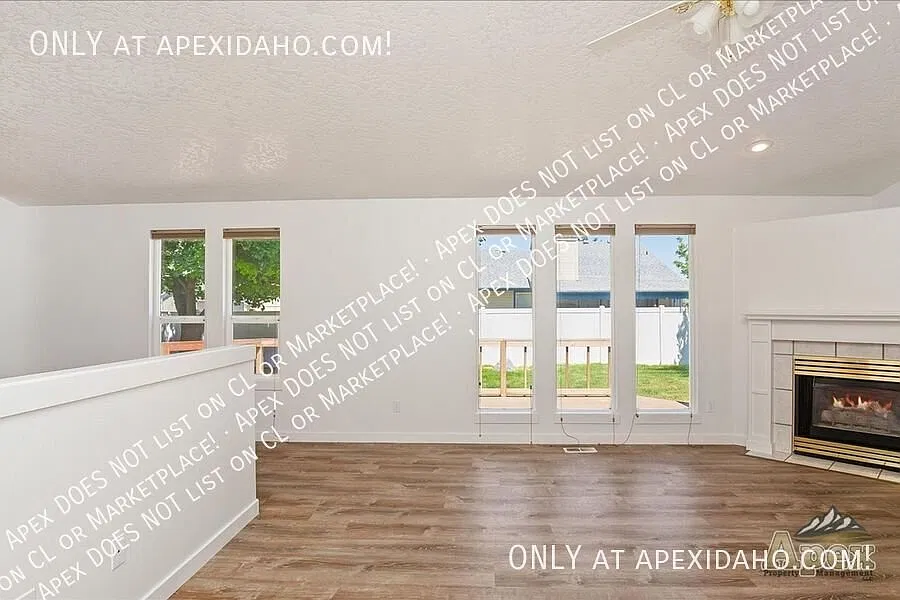 Spacious Nampa 3-Bed, 2-Bath Corner Lot with RV Parking — Photo 3
