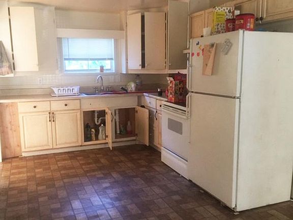 2nd image of 7656 Hart Dr