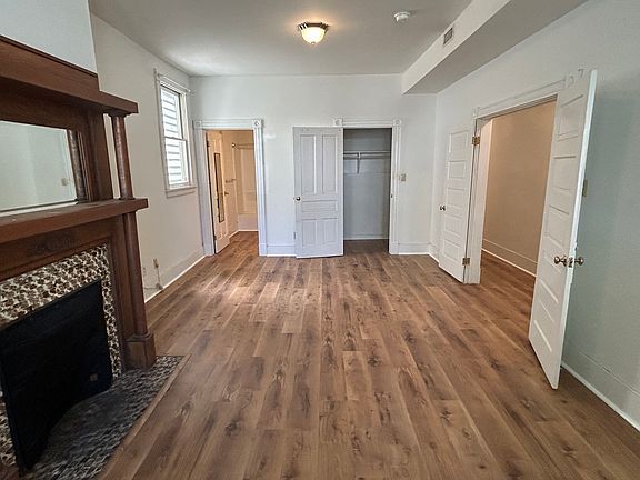 2nd image of 3509 E Clay St #1