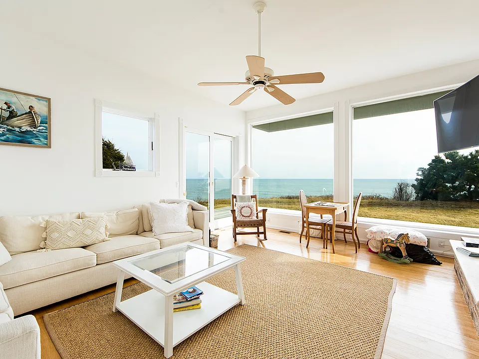 390 Old Montauk Hwy