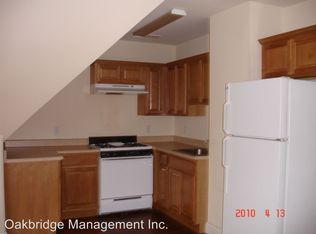 209 Howe Ave APT 4, Shelton, CT 06484