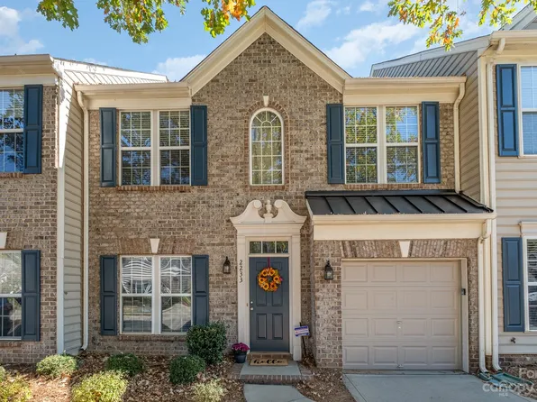 2233 Whitford Ln, Charlotte, NC 28210