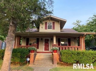 516 S 16th St, Herrin, IL 62948