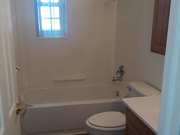 4th image of 5 Wherry Ct