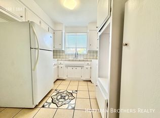 240 S Doheny Dr #301A, Beverly Hills, CA 90211