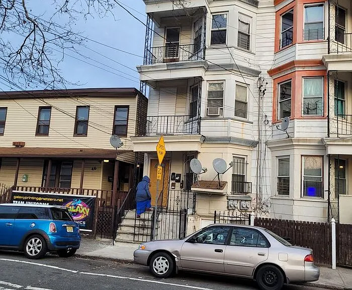 48 Doctor Martin Luther King Junior Blvd #3F — Photo 1