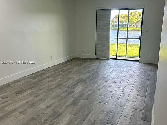 3rd image of 9926 Nob Hill Ct #9926
