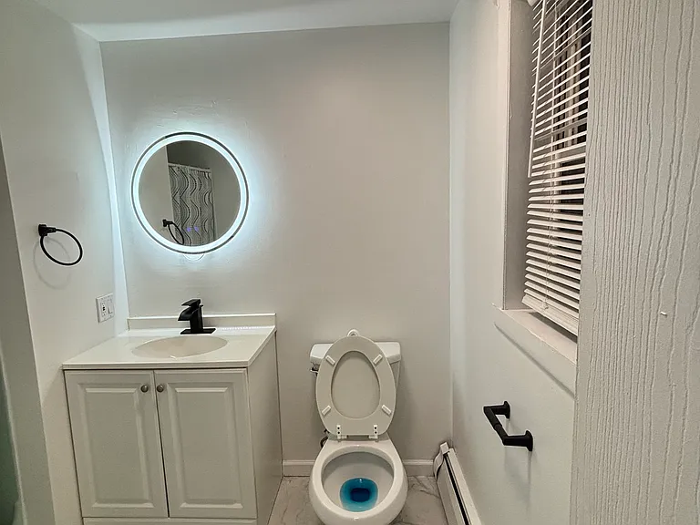 1387 Quinnipiac Ave — Photo 10