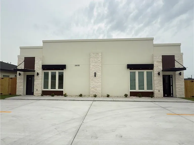 2600 Bald Cypress Dr #2 — Photo 1