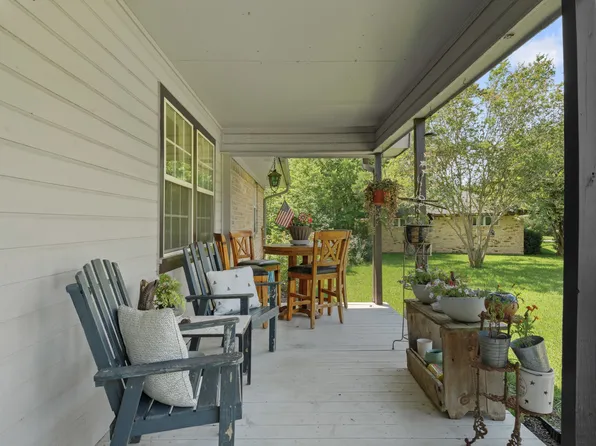 236 Circle Dr, Pt, TX 75472