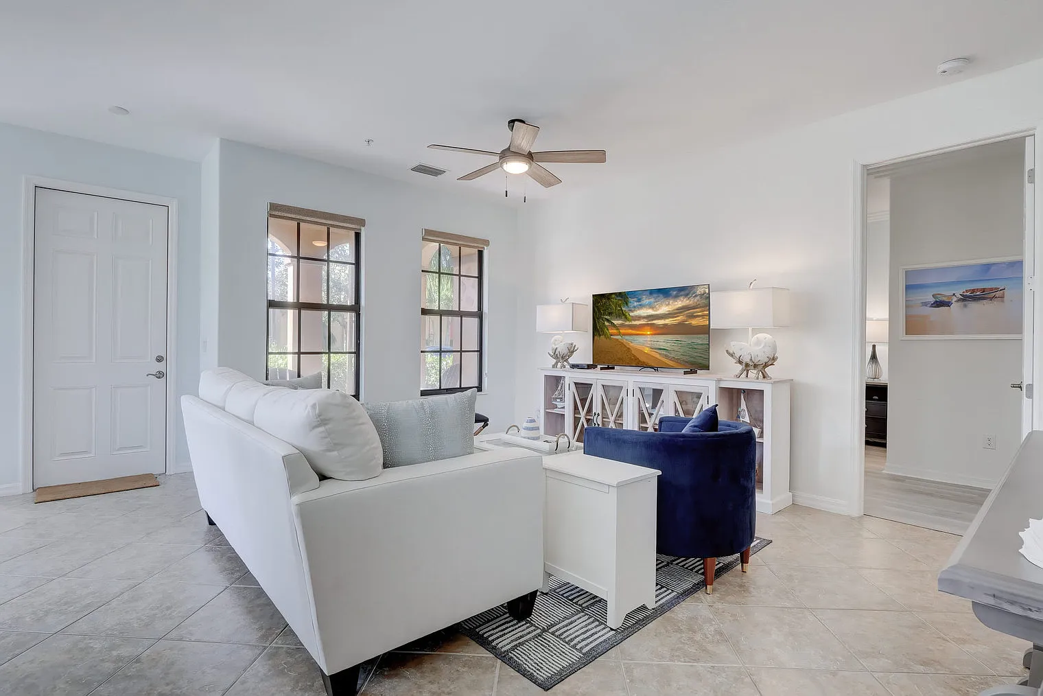 2 bed, 2.0 bath, $5,130 — Photo 2