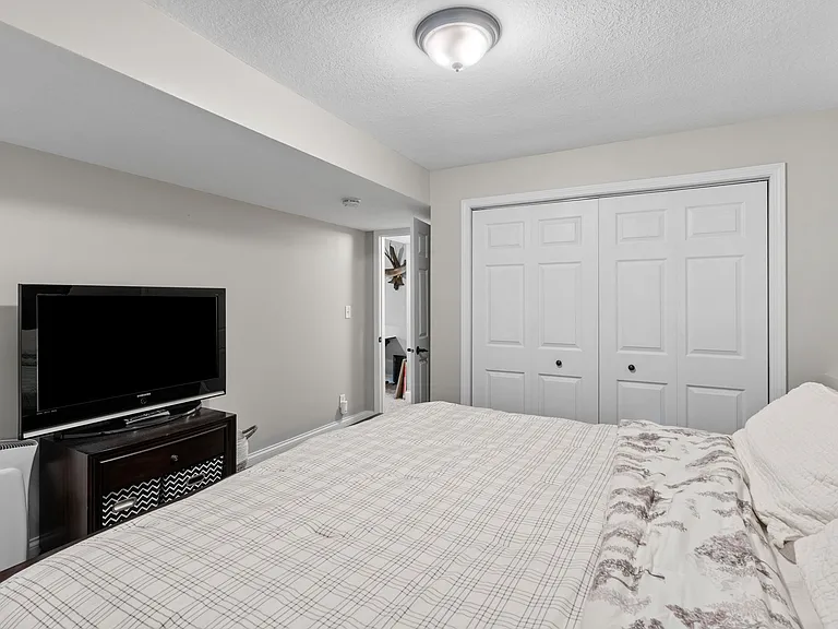 2595 Lydiard Cir — Photo 13