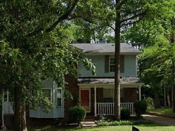 1106 Waggoner Ct W