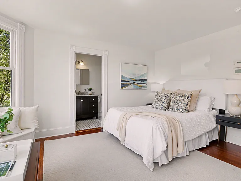 462 Riverside Ave — Photo 38