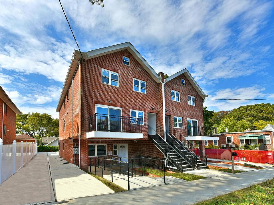 1st image of 5714 163rd St #2