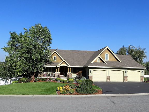 3rd image of 1112 S Steen Ct