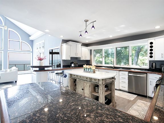 4th image of 45 Culross Dr
