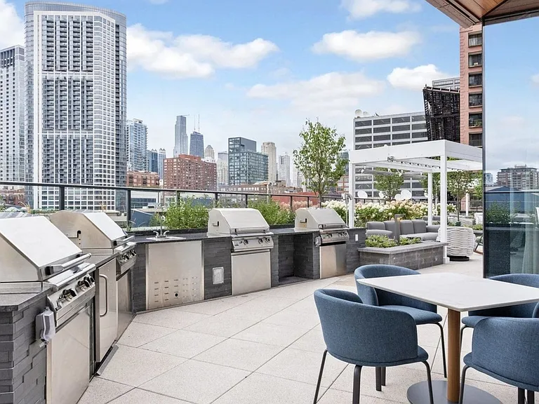 344 N Canal St #3207 — Photo 7