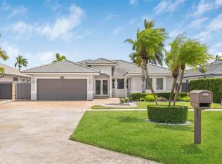 14832 SW 176th St, Miami, FL 33187