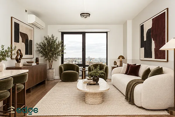 Living room, photo 1