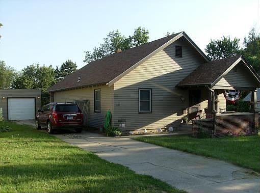 3rd image of 1034 Lincoln Ave