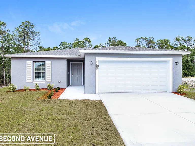 1205 Sykes Rd SE — Photo 1
