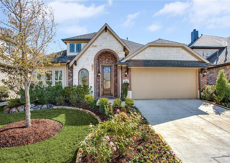 1st image of 808 Claremont Ct