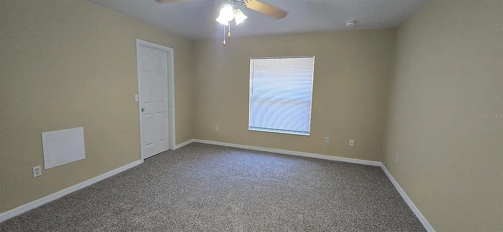 3 bed, 2.0 bath, 1432 sqft, $1,550 — Photo 2