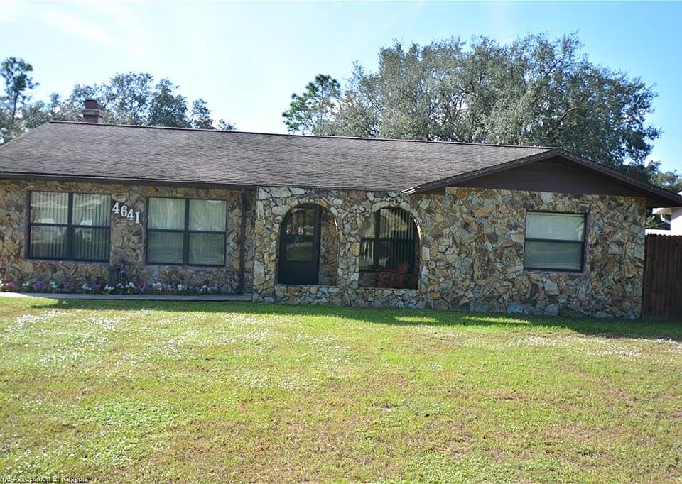 1st image of 4641 Queen Palm Dr