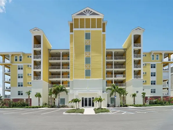 7 Riverwalk Dr #402, New Smyrna Beach, FL 32169