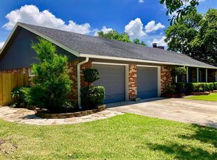 5102 Somerset Dr, Baytown, TX 77521