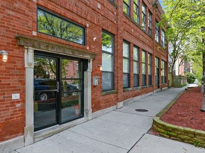 1111 W Cornelia Ave APT 106, Chicago, IL, 60657