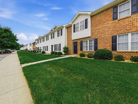 3rd image of 3600 Old Forest Rd Unit 103