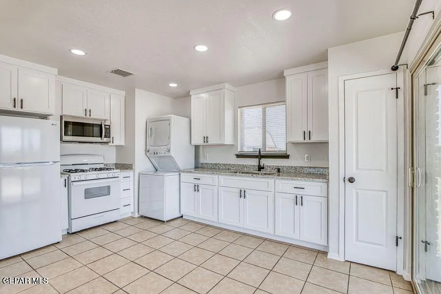 4 bed, 1.5 bath, 1100 sqft, $1,520 — Photo 4