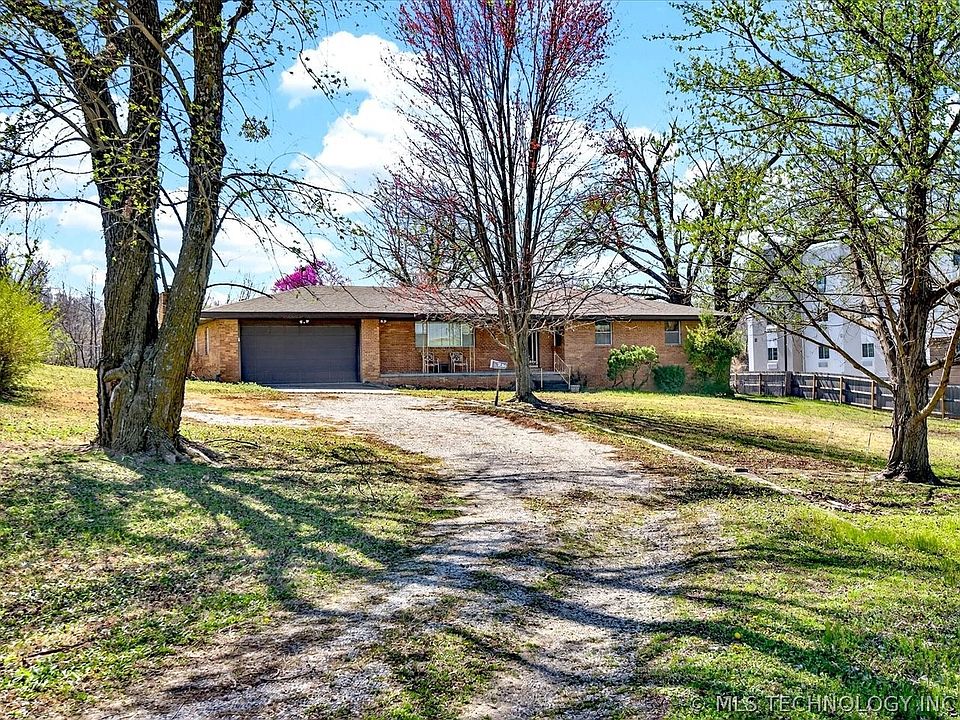 1st image of 3939 Lakeview Dr