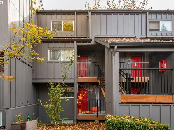 4 Touchstone Ct APT 110, Lake Oswego, OR 97035
