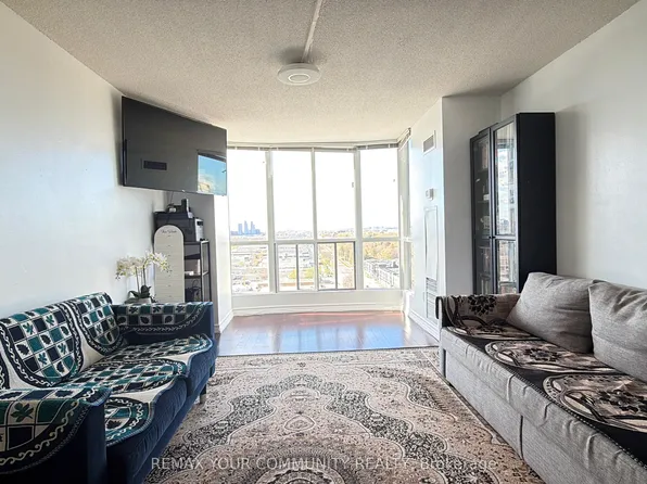 1470 Midland Ave #1609, Toronto, ON M1P 4Z4
