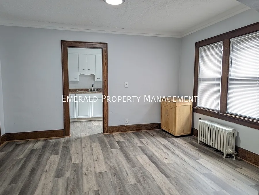 2 bed, $1,150 — Photo 3
