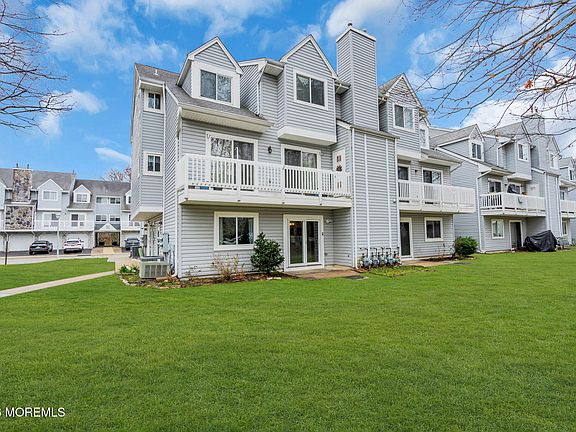 3rd image of 1801 Scarlet Oak Avenue