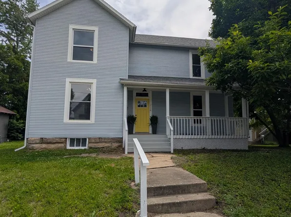 214 N Bell Ave, Marshall, MO 65340