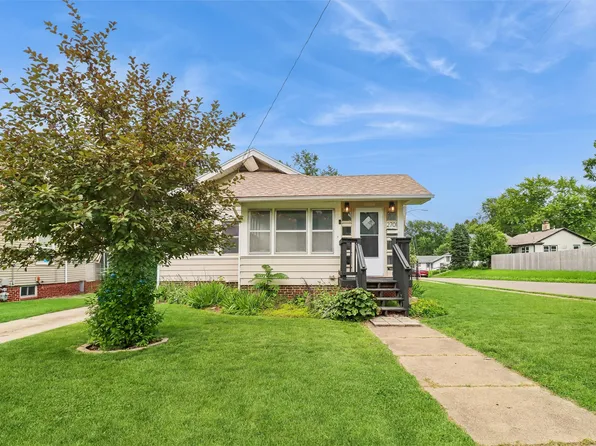 2701 30th St, Des Moines, IA 50310