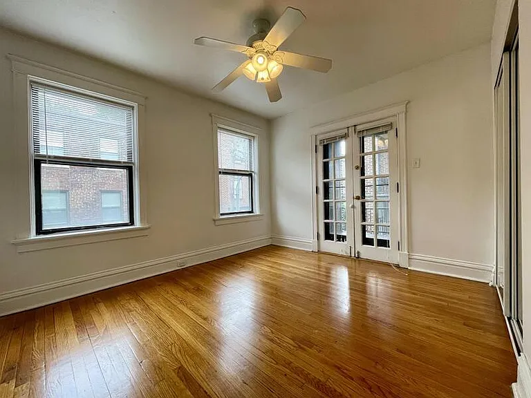 6323 S Rosebury Ave #2E — Photo 14