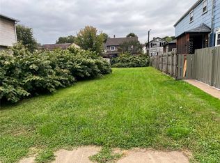 63 Spruce St, Natrona Heights, PA 15065