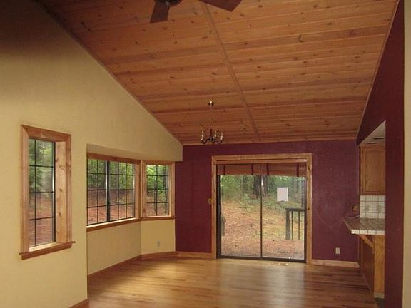 4th image of 15230 Willow Ridge Ct