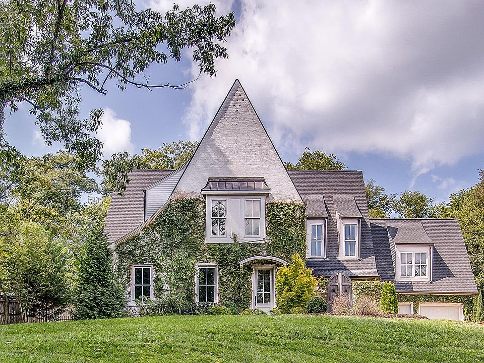 2nd image of 4025 Wallace Ln