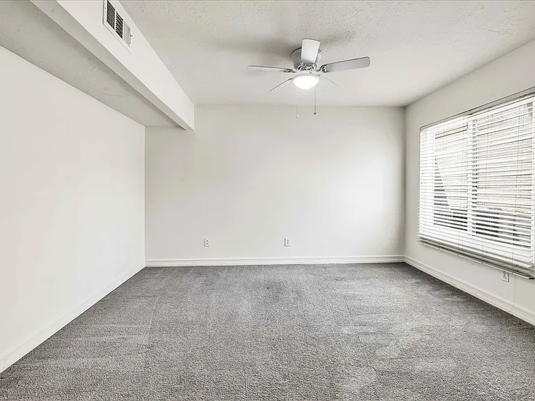 72409 Glenview Cir — Photo 19