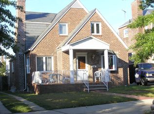 6418 Ellwell Cres, Rego Park, NY 11374